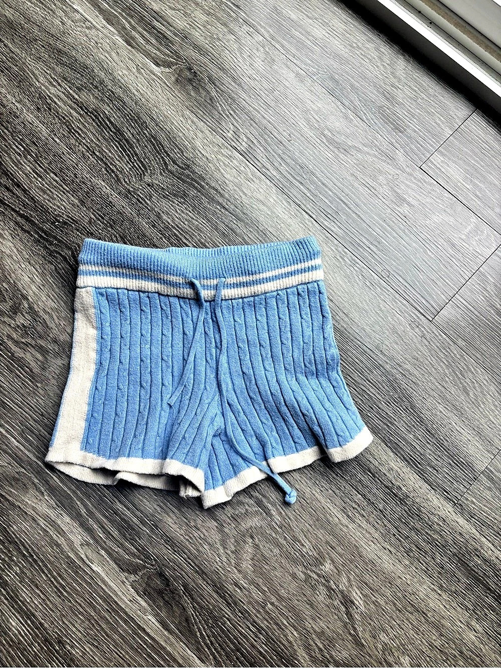 Madden Girl Blue & White Ribbed Knit Shorts